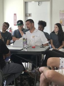 FGCU Students and Joe